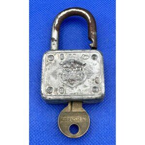 Vintage Master Lock Co. #77 Lion Head Padlock with 1 Key Works Milwaukee USA